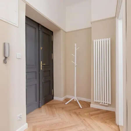2 - bedroom Apartment - Rejtana 10 *